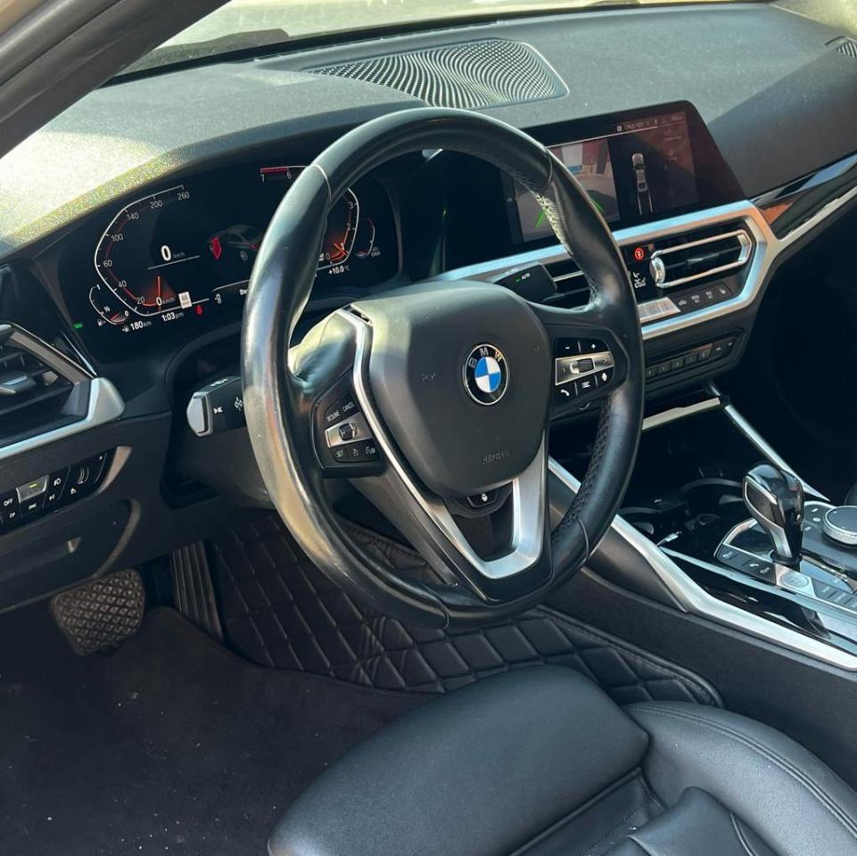 2019 BMW 3 Series 330X DRIVE, SUNROOF, LEATHER INTERIOR, ALLOYS Photo