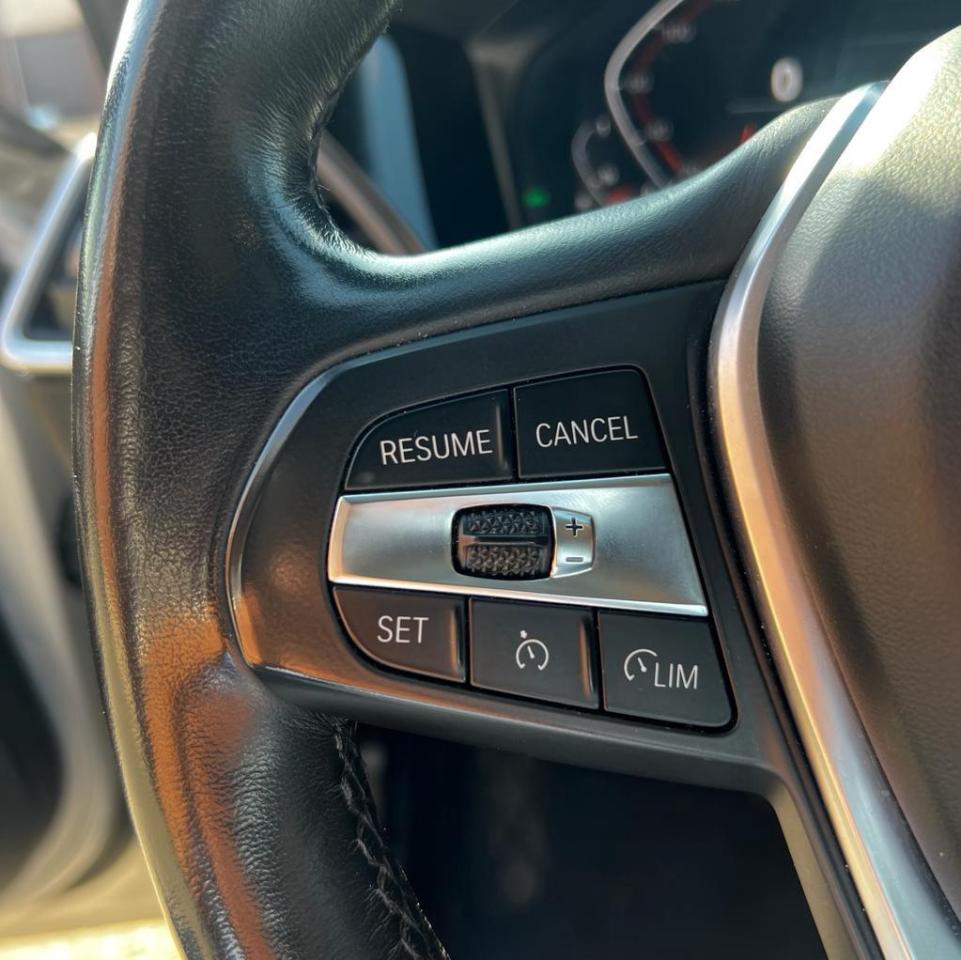 2019 BMW 3 Series 330X DRIVE, SUNROOF, LEATHER INTERIOR, ALLOYS Photo