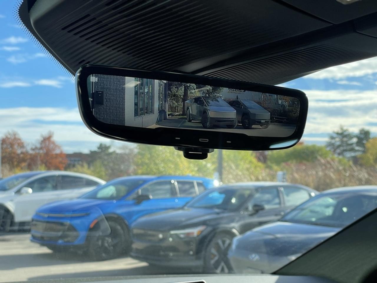 2023 Fisker Ocean EXTREME   AWD   1 Owner   2x Keys   Rare Wheels Photo