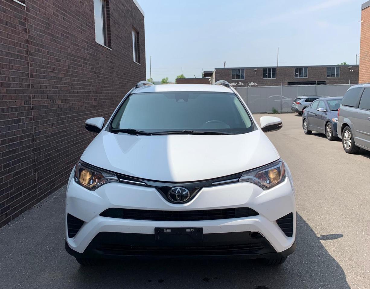 2018 Toyota RAV4 AWD, BACK UP CAMERA, HEATED SEATS, Photo2