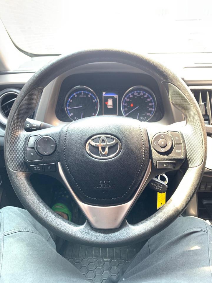 2018 Toyota RAV4 AWD, BACK UP CAMERA, HEATED SEATS, Photo