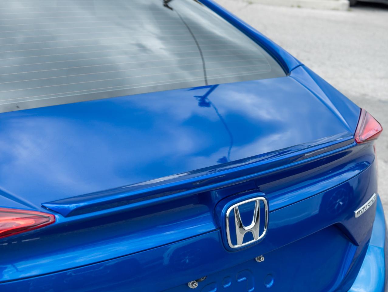 2017 Honda Civic 4dr CVT Touring  NAVI   ROOF CAMERA Photo