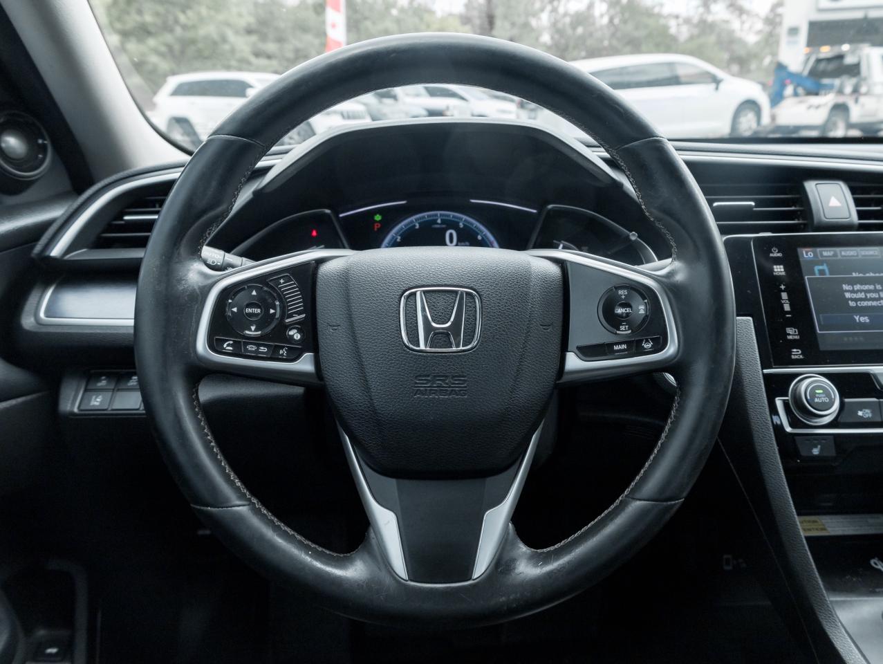 2017 Honda Civic 4dr CVT Touring  NAVI   ROOF CAMERA Photo