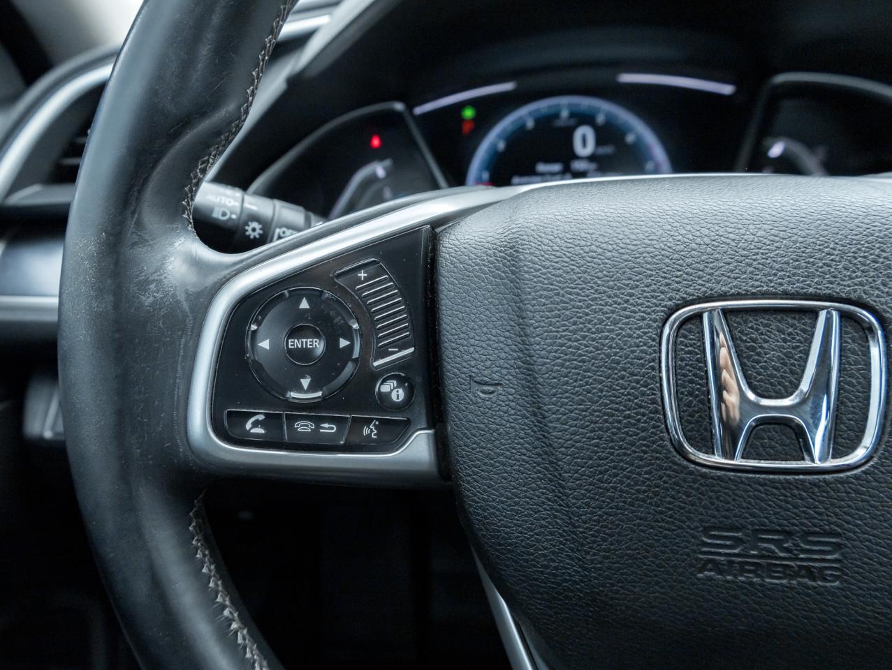 2017 Honda Civic 4dr CVT Touring  NAVI   ROOF CAMERA Photo