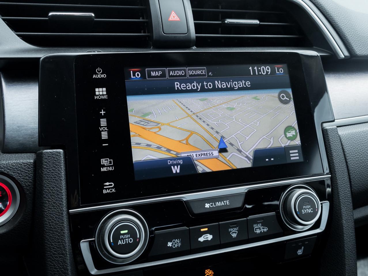 2017 Honda Civic 4dr CVT Touring  NAVI   ROOF CAMERA Photo