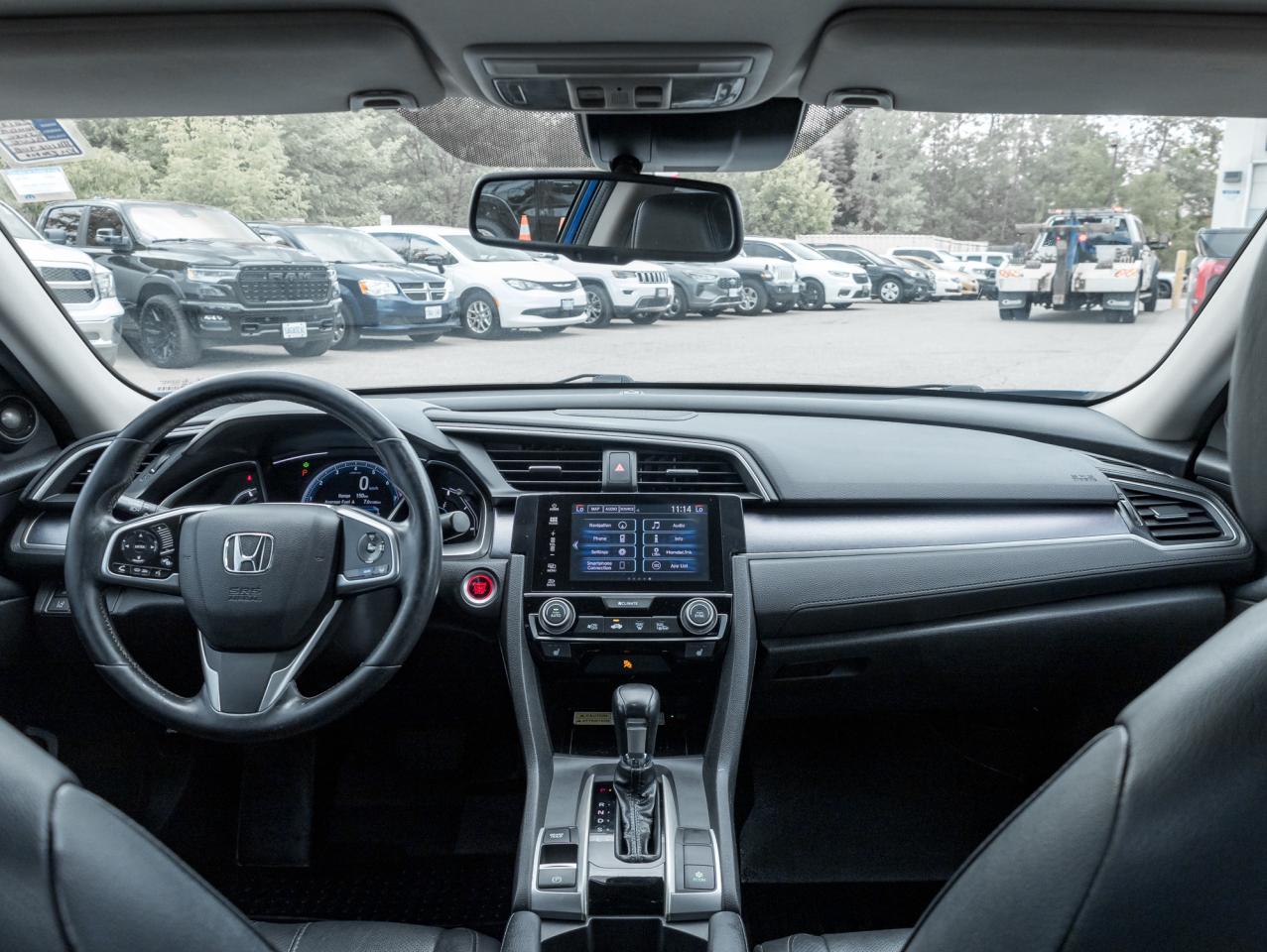 2017 Honda Civic 4dr CVT Touring  NAVI   ROOF CAMERA Photo