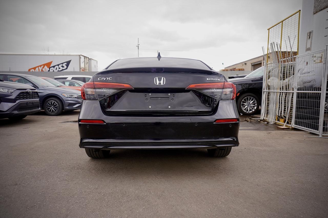 2024 Honda Civic Sedan TOURING, DRIVE ASSIST, LEATHER, NAVI, SUNROOF Photo
