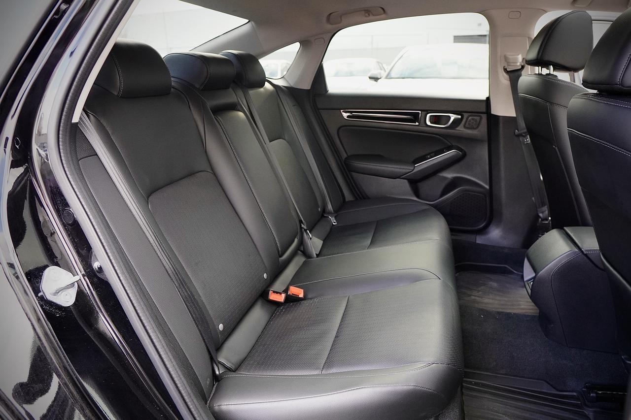 2024 Honda Civic Sedan TOURING, DRIVE ASSIST, LEATHER, NAVI, SUNROOF Photo