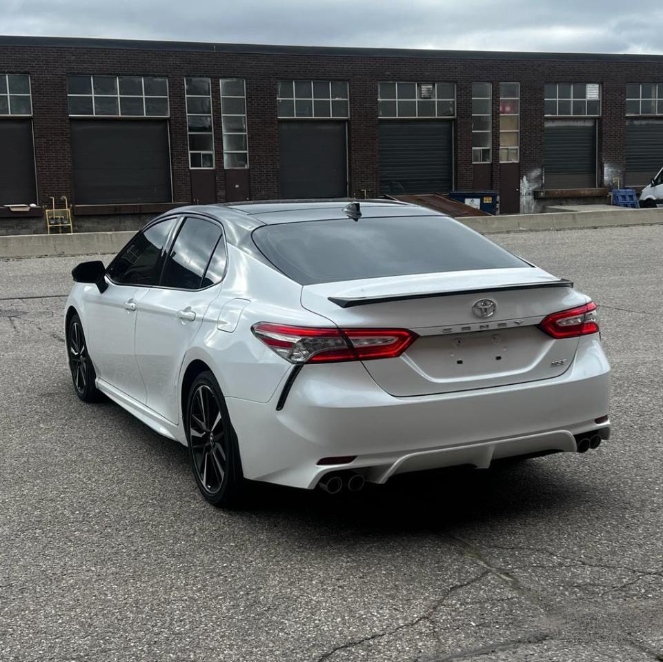 2019 Toyota Camry XSE, LEATHER,  MOONROOF, BACK UP CAM, PADDLE SHIFT Photo3