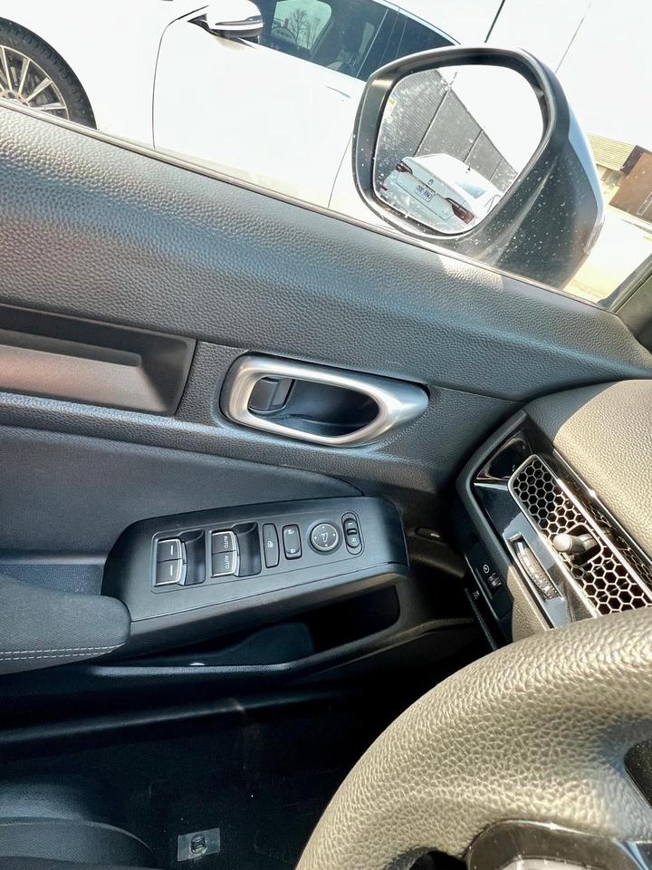 2023 Honda Civic Sedan LX, CAR PLAY,  HEATED SEATED, REAR CAMERA Photo