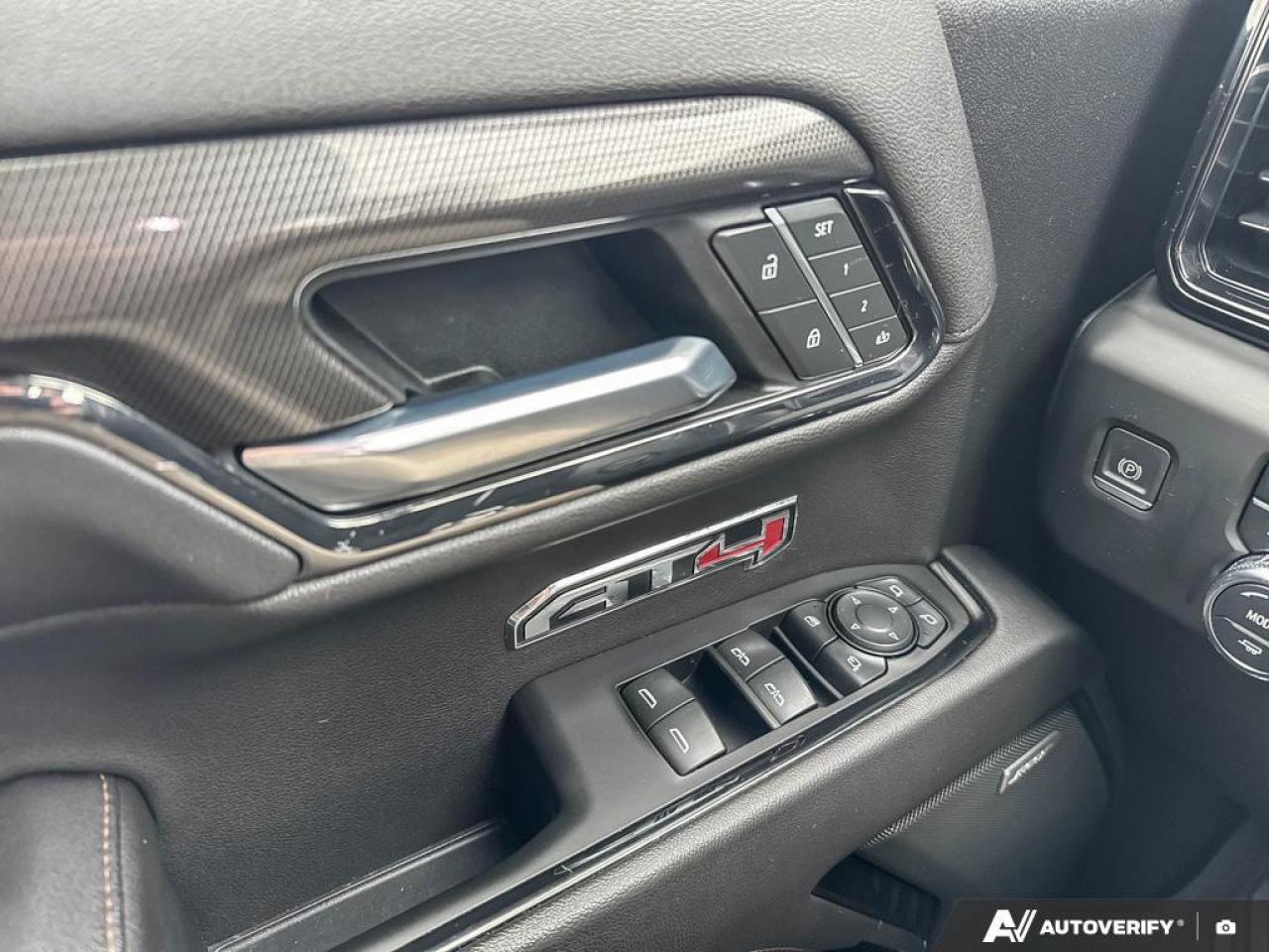 2022 GMC Sierra 1500 AT4   TONNEAU COVER   SUNROOF   6.2L V8 Photo