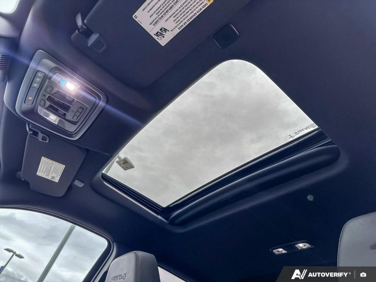 2022 GMC Sierra 1500 AT4   TONNEAU COVER   SUNROOF   6.2L V8 Photo