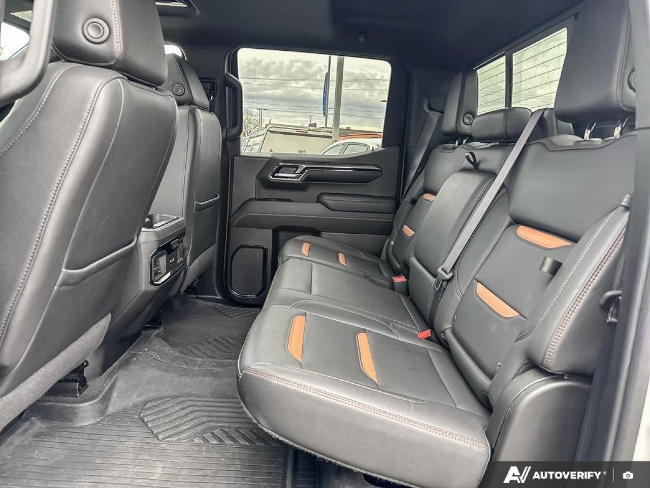 2022 GMC Sierra 1500 AT4   TONNEAU COVER   SUNROOF   6.2L V8 Photo