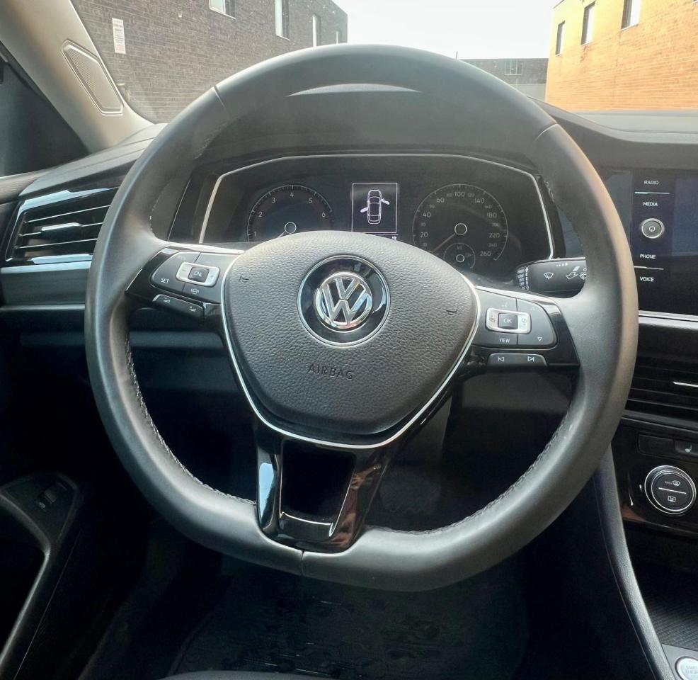 2020 Volkswagen Jetta HIGHLINE, FWD, SUNROOF, BACK CAMERA, LEATHER SEATS Photo