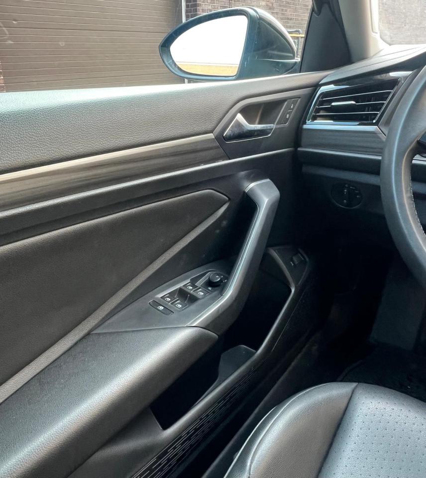 2020 Volkswagen Jetta HIGHLINE, FWD, SUNROOF, BACK CAMERA, LEATHER SEATS Photo