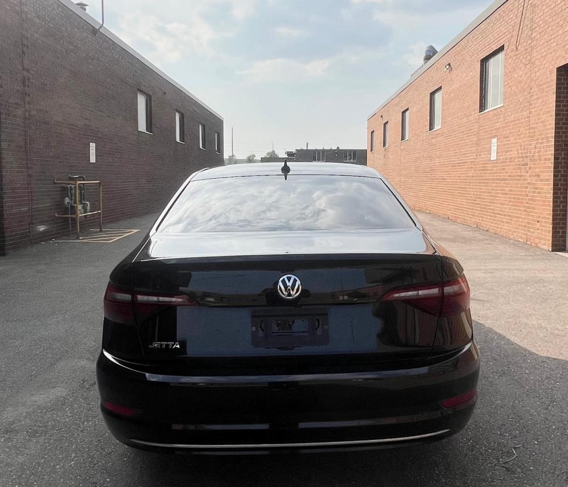 2020 Volkswagen Jetta HIGHLINE, FWD, SUNROOF, BACK CAMERA, LEATHER SEATS Photo