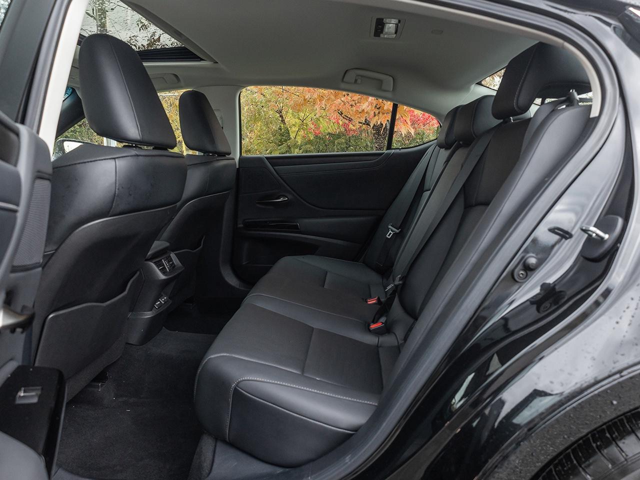 2024 Lexus ES ES 350 Auto  ROOF  NAVI  LEATHER  LOW KMS Photo