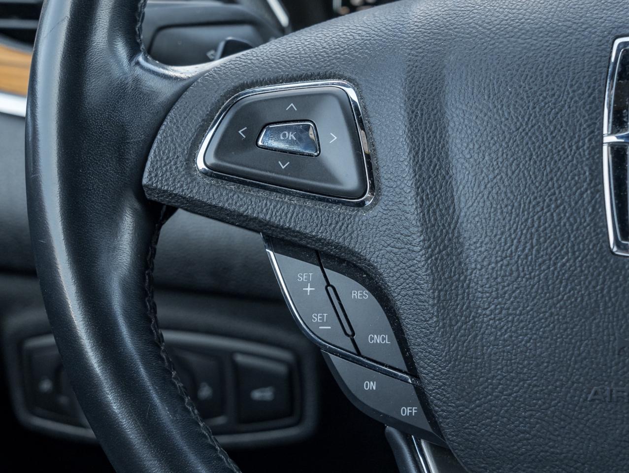 2019 Lincoln MKC AWD Reserve  NAVI  ROOF  LOW KMS Photo