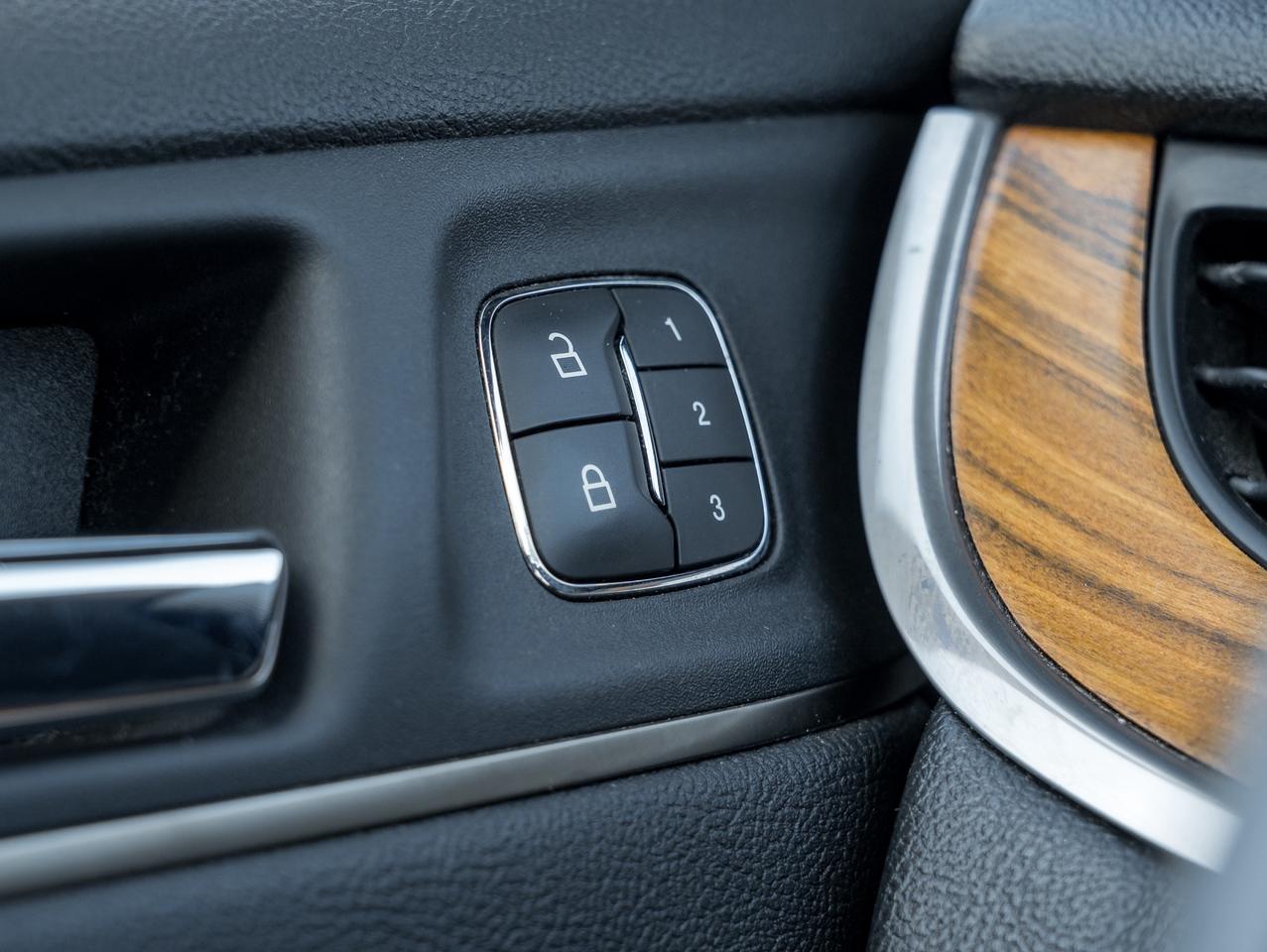 2019 Lincoln MKC AWD Reserve  NAVI  ROOF  LOW KMS Photo