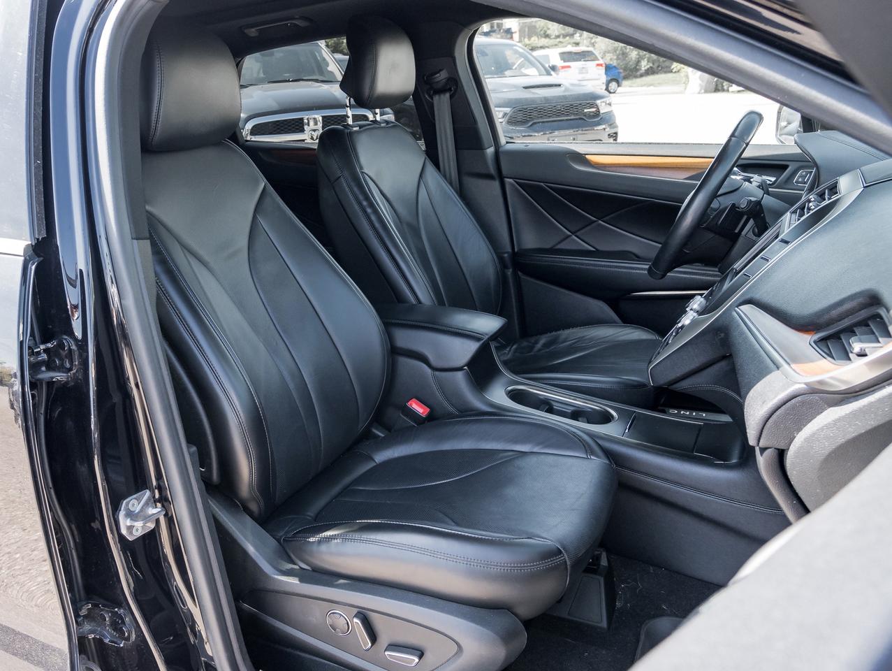 2019 Lincoln MKC AWD Reserve  NAVI  ROOF  LOW KMS Photo