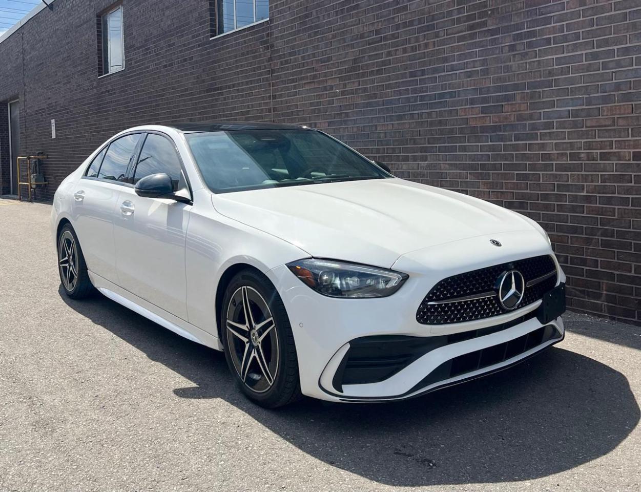 2022 Mercedes-Benz C-Class 4MATIC, AMG PACK, NAVI, BACK UP CAM, PANO ROOF, Photo