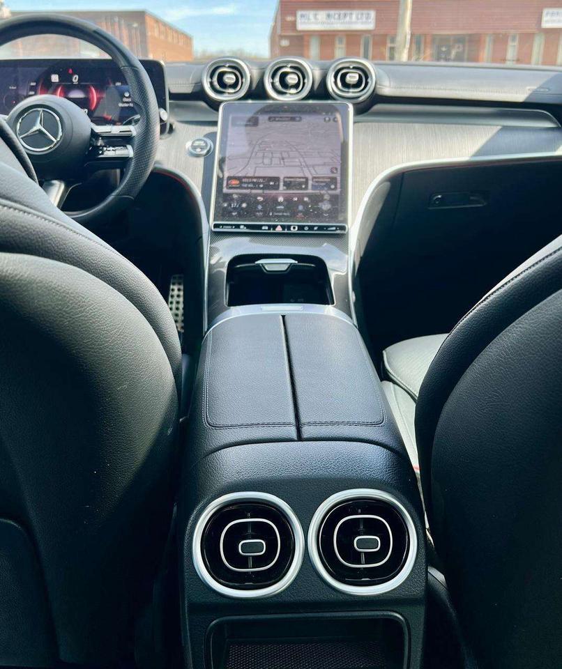 2022 Mercedes-Benz C-Class 4MATIC, AMG PACK, NAVI, BACK UP CAM, PANO ROOF, Photo