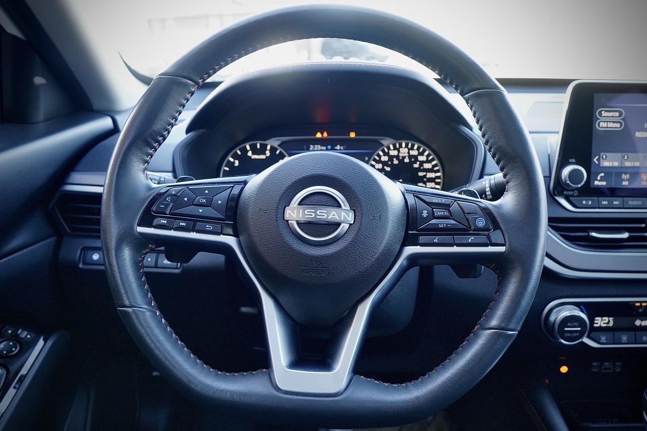 2023 Nissan Altima SR AWD, SUNROOF, LEATHER, HEATED SEATS, CAMERA Photo