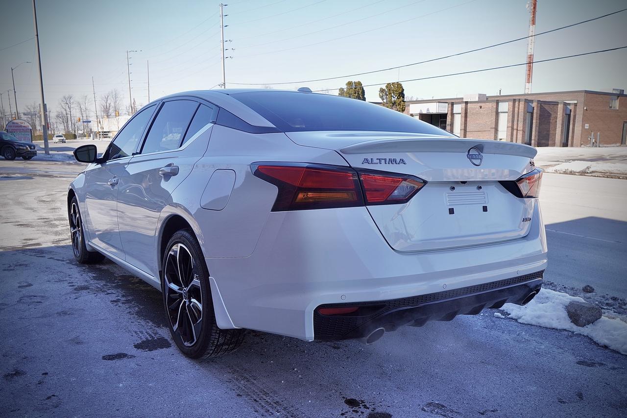2023 Nissan Altima SR AWD, SUNROOF, LEATHER, HEATED SEATS, CAMERA Photo3