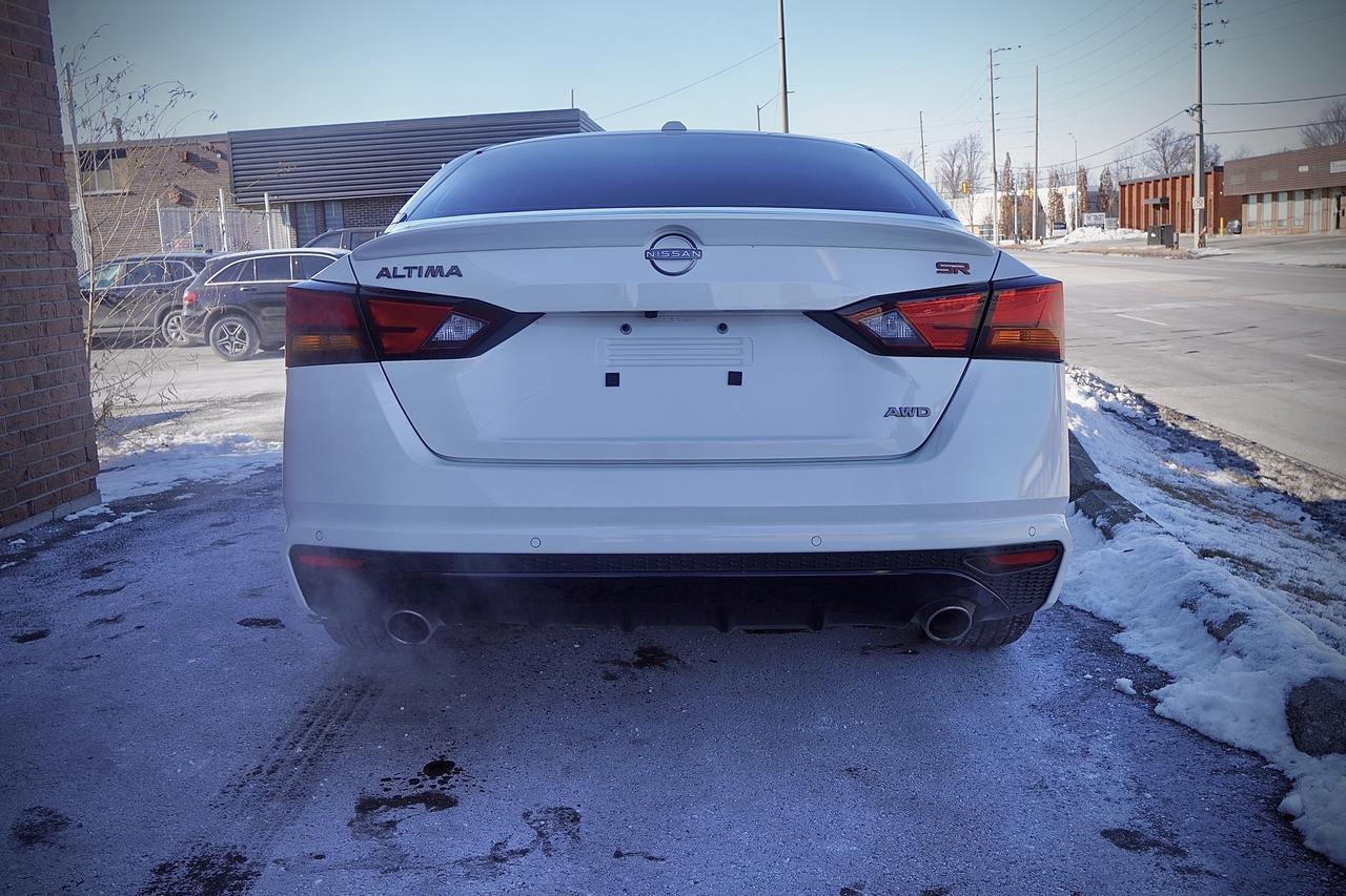 2023 Nissan Altima SR AWD, SUNROOF, LEATHER, HEATED SEATS, CAMERA Photo