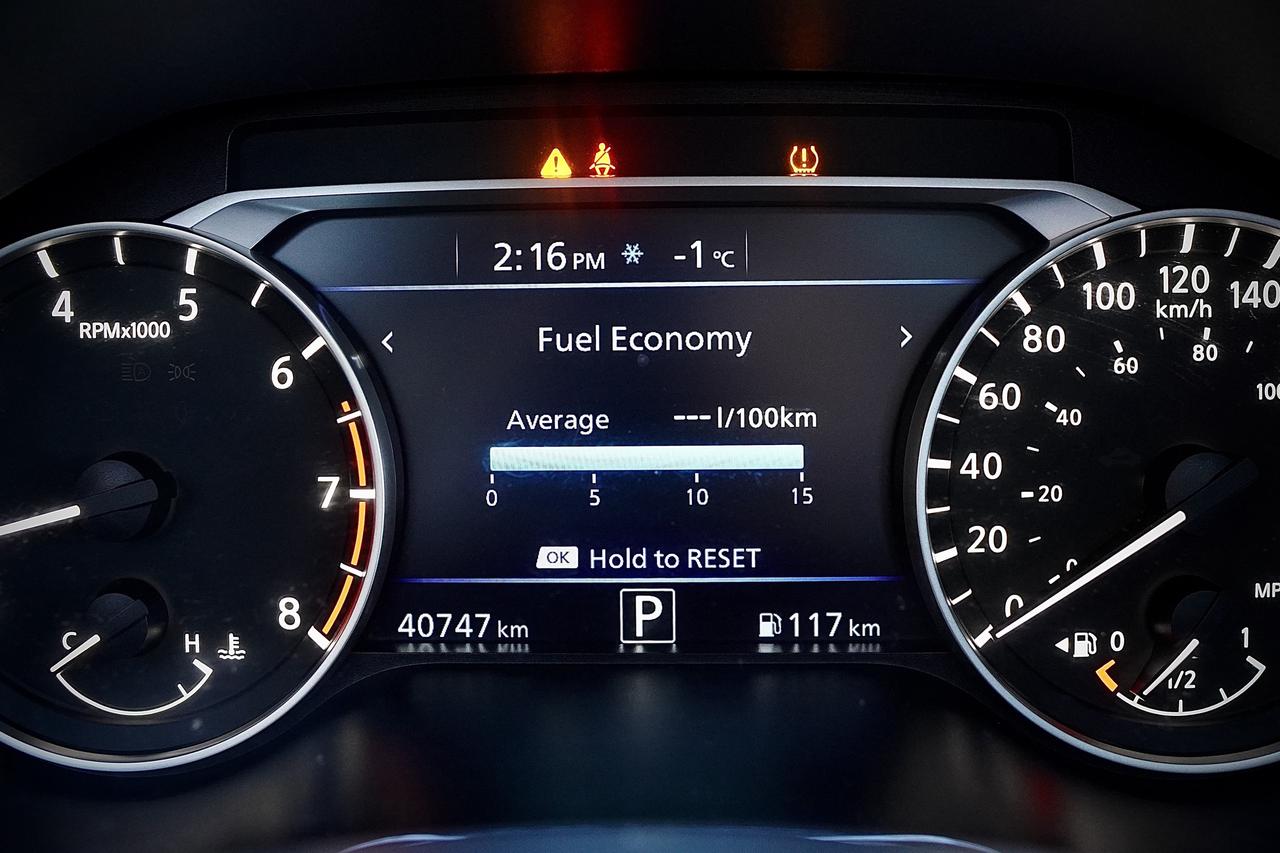 2023 Nissan Altima SR AWD, SUNROOF, LEATHER, HEATED SEATS, CAMERA Photo