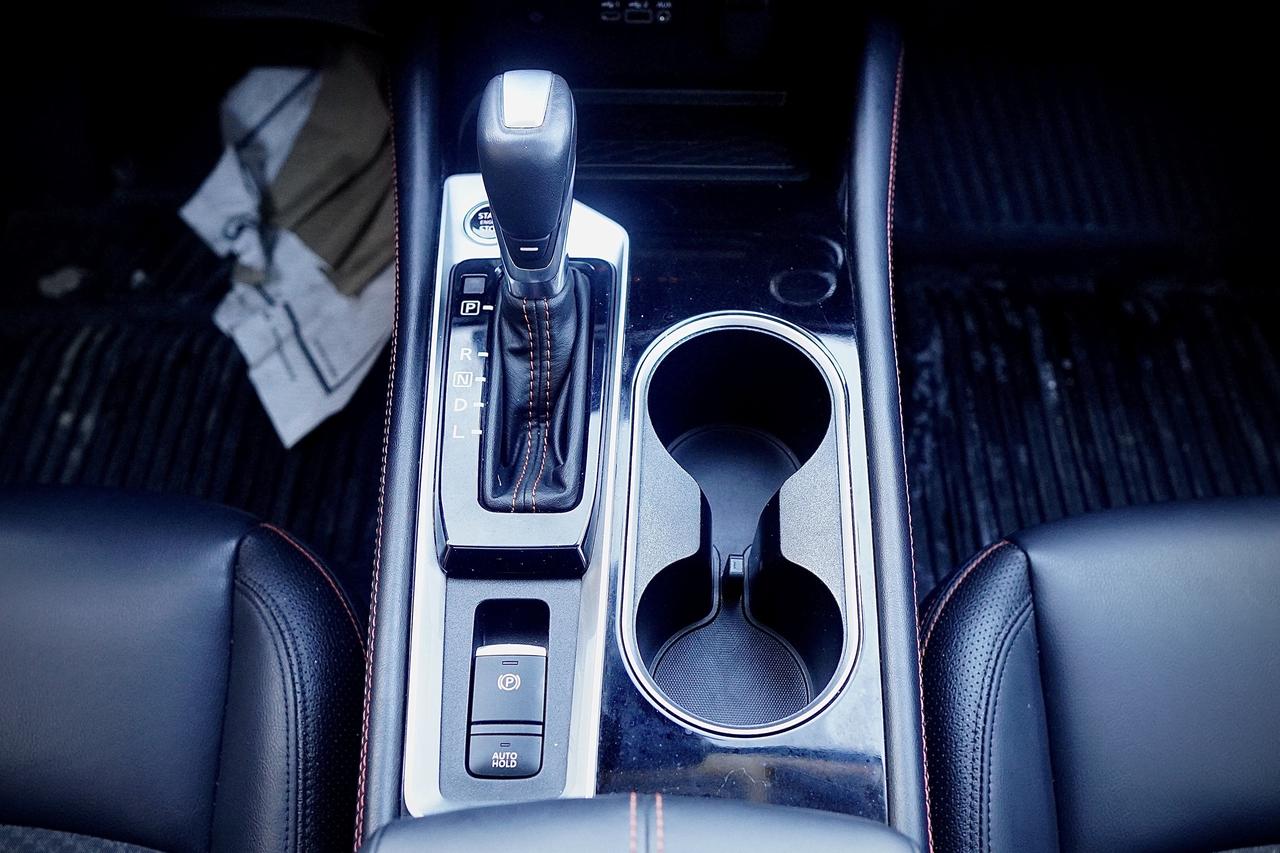 2023 Nissan Altima SR AWD, SUNROOF, LEATHER, HEATED SEATS, CAMERA Photo