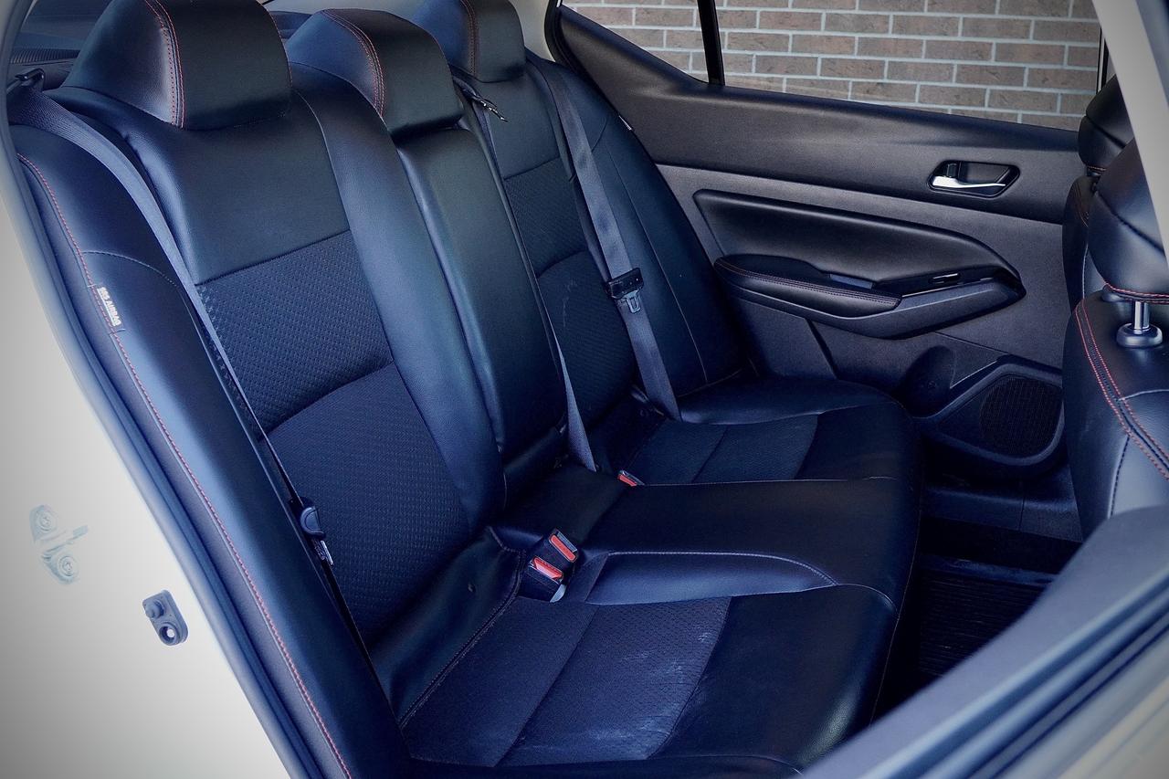 2023 Nissan Altima SR AWD, SUNROOF, LEATHER, HEATED SEATS, CAMERA Photo