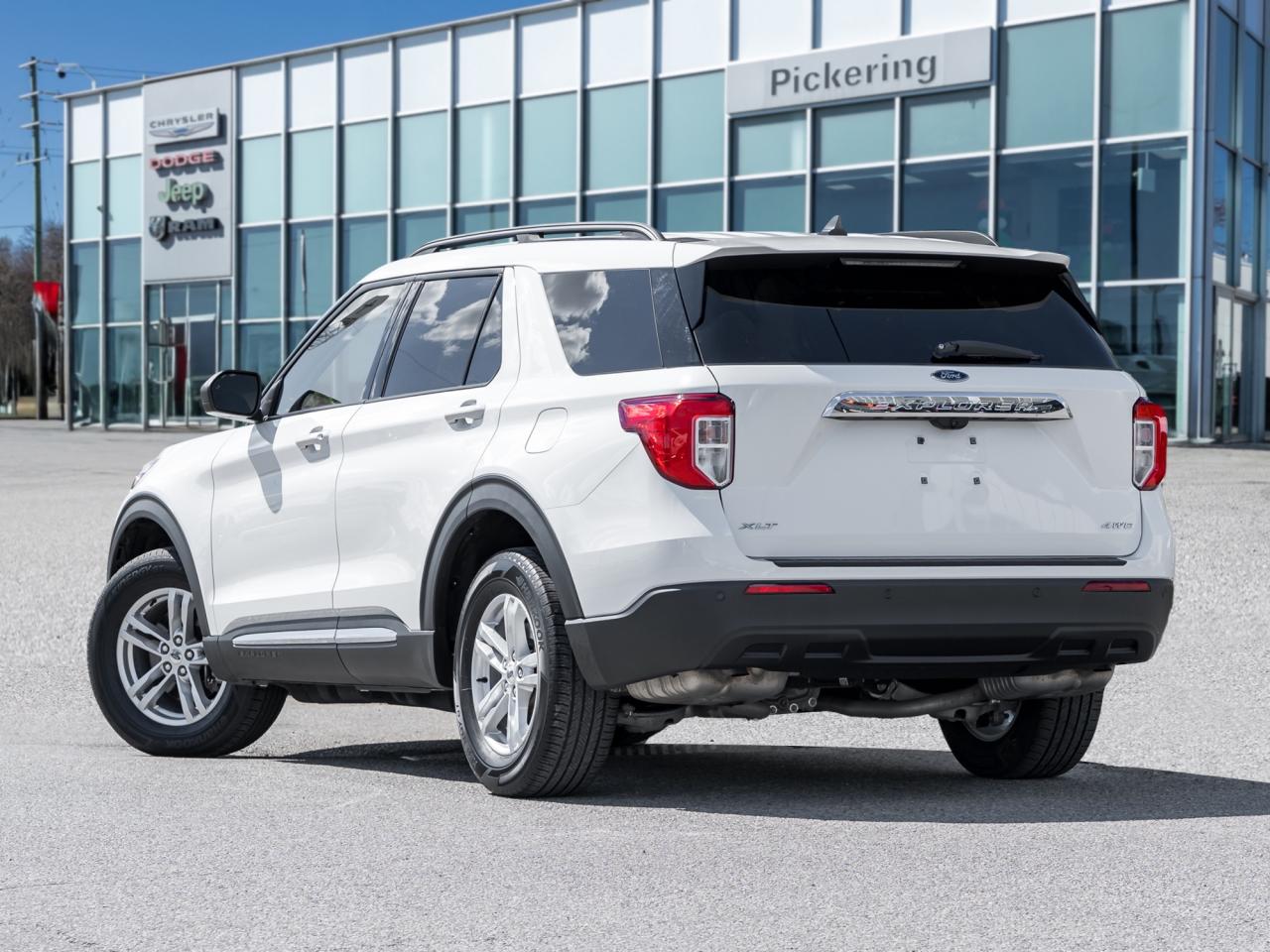 2022 Ford Explorer XLT 4WD   NAVI Photo