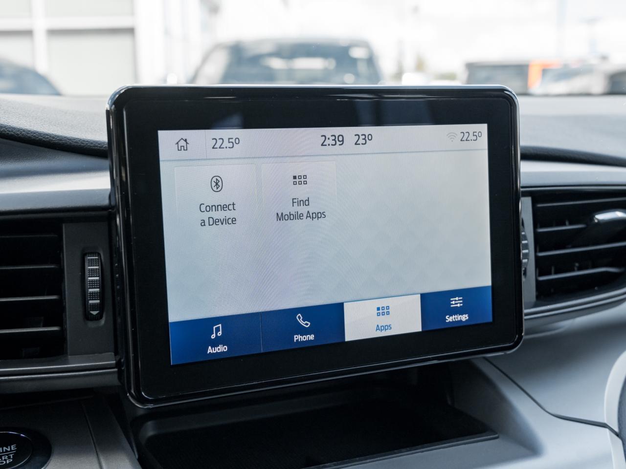 2022 Ford Explorer XLT 4WD   NAVI Photo