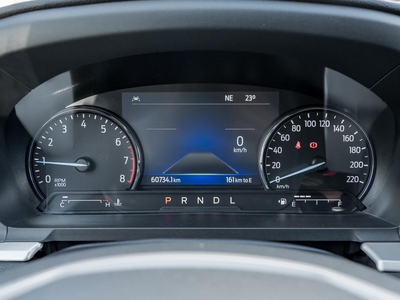 2022 Ford Explorer XLT 4WD   NAVI Photo