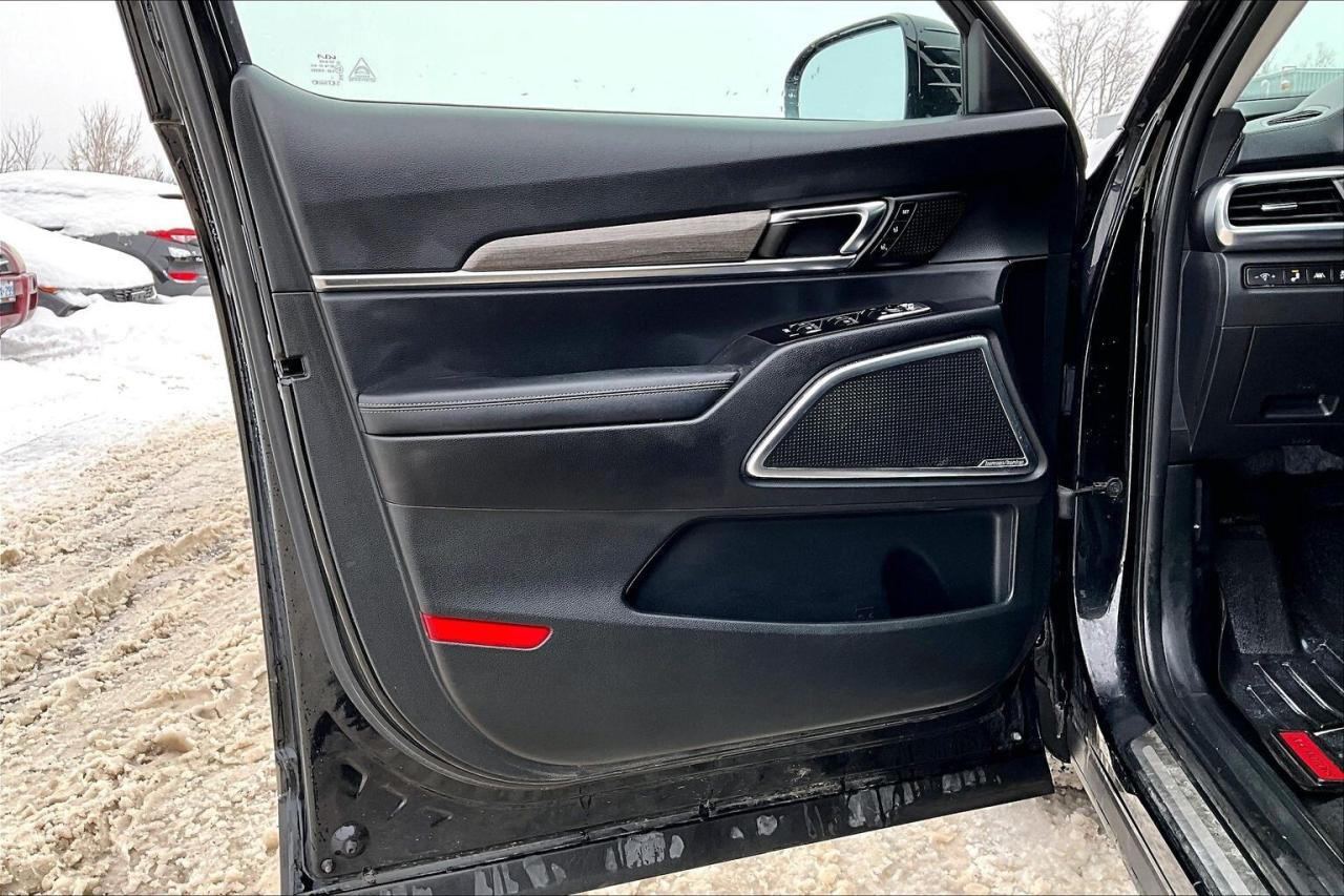 2022 Kia Telluride SX LIMITED   TOP OF LINE   NAVIGATION   PANO ROOF Photo