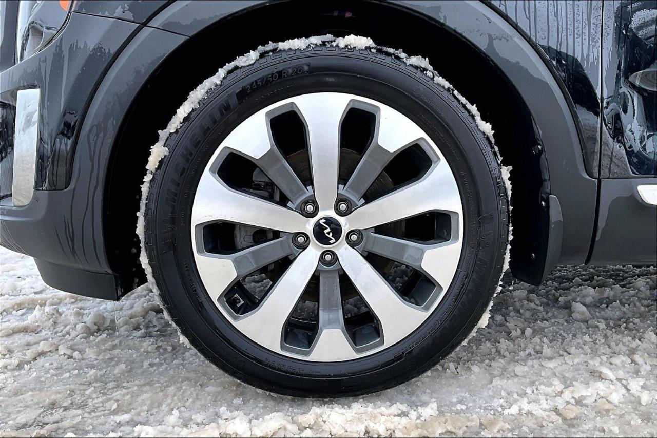 2022 Kia Telluride SX LIMITED   TOP OF LINE   NAVIGATION   PANO ROOF Photo