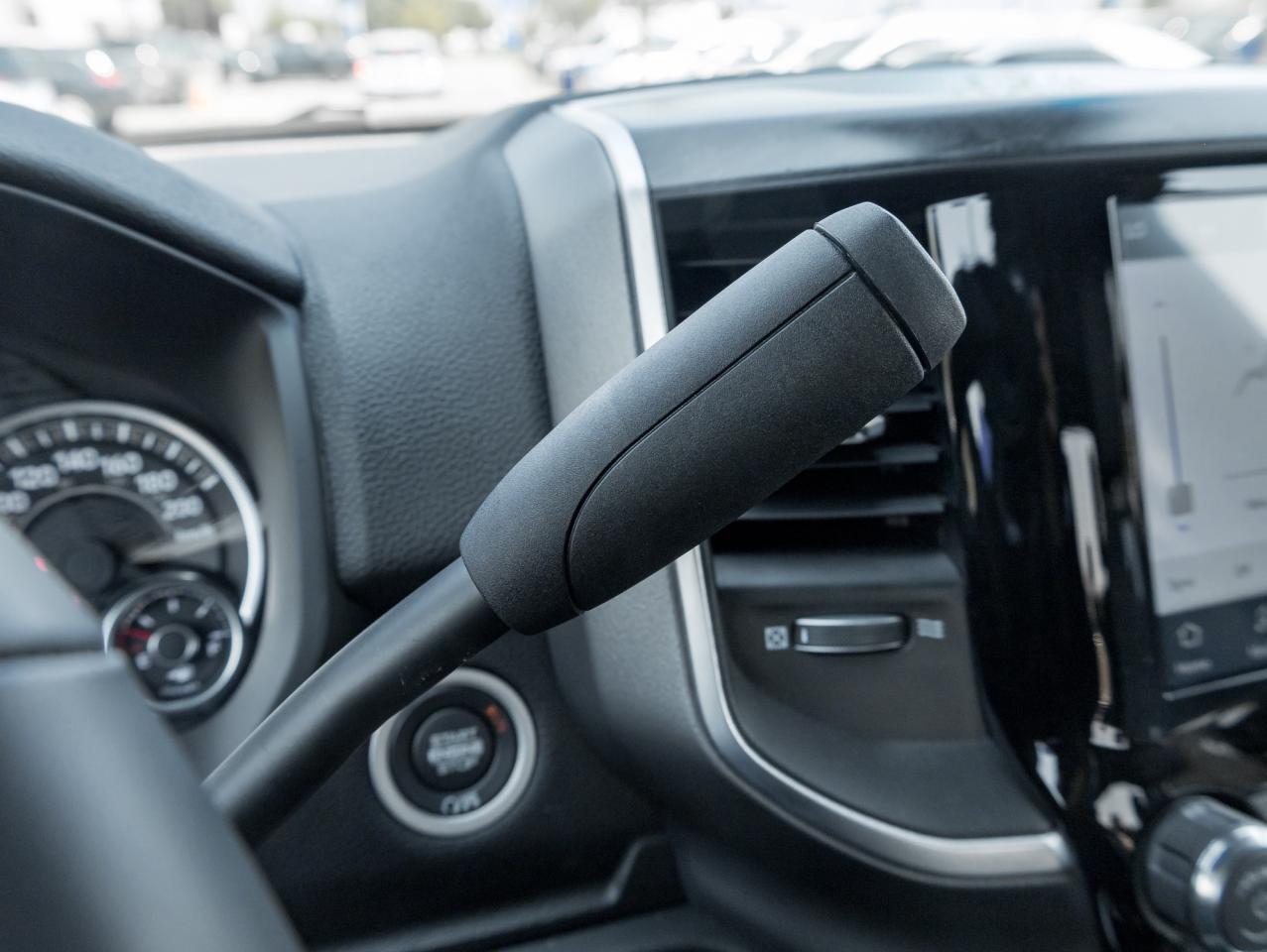 2024 RAM 2500 Big Horn 4x4 Crew Cab 6'4  Box Photo