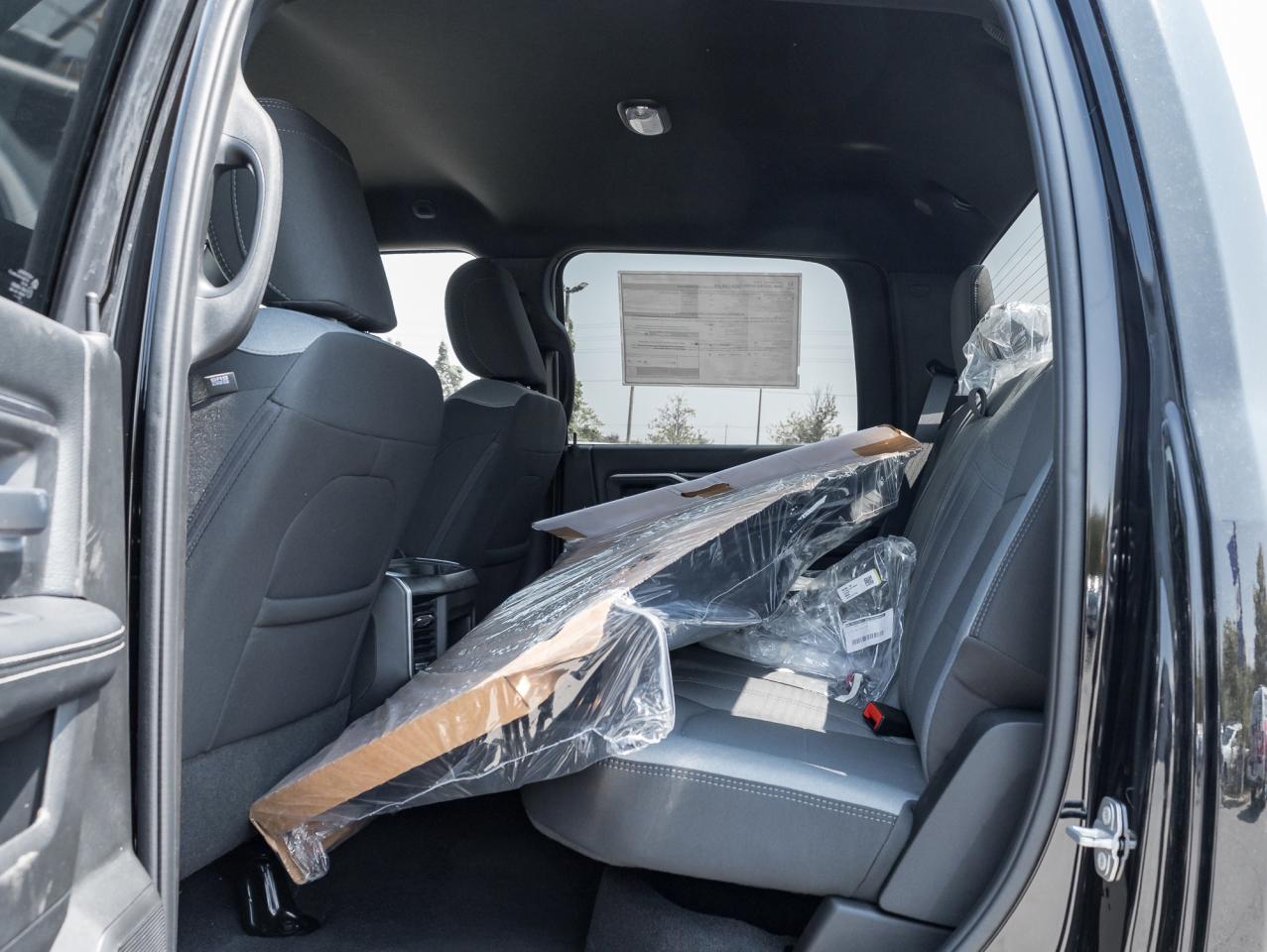 2024 RAM 2500 Big Horn 4x4 Crew Cab 6'4  Box Photo