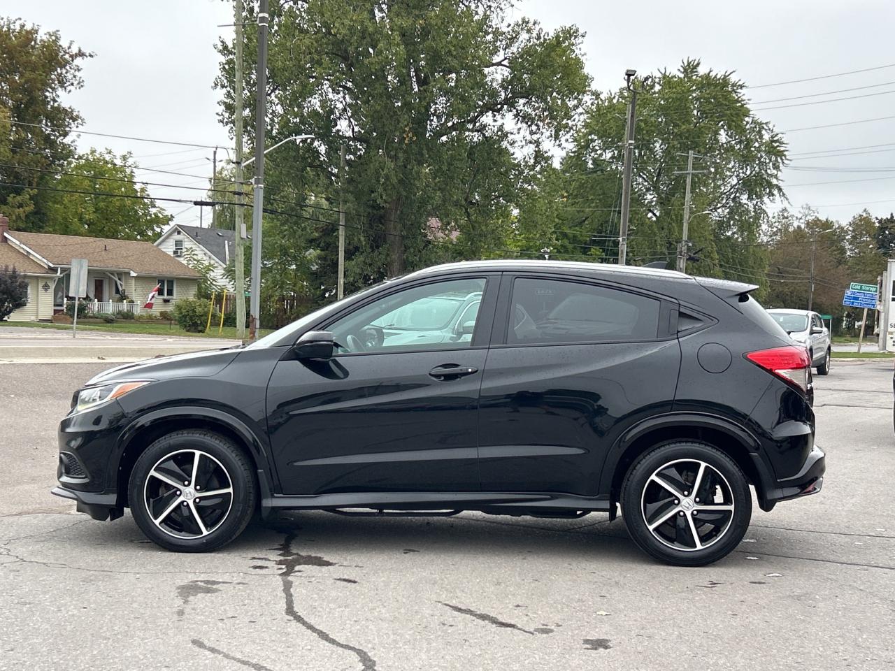 2021 Honda HR-V Sport  AWD/REMOTE START/SUNROOF CALL 613-961-8848 Photo