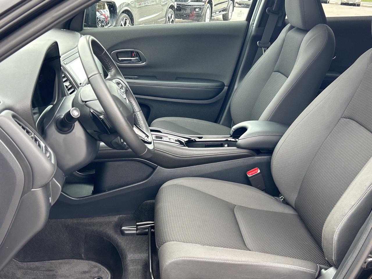 2021 Honda HR-V Sport  AWD/REMOTE START/SUNROOF CALL 613-961-8848 Photo