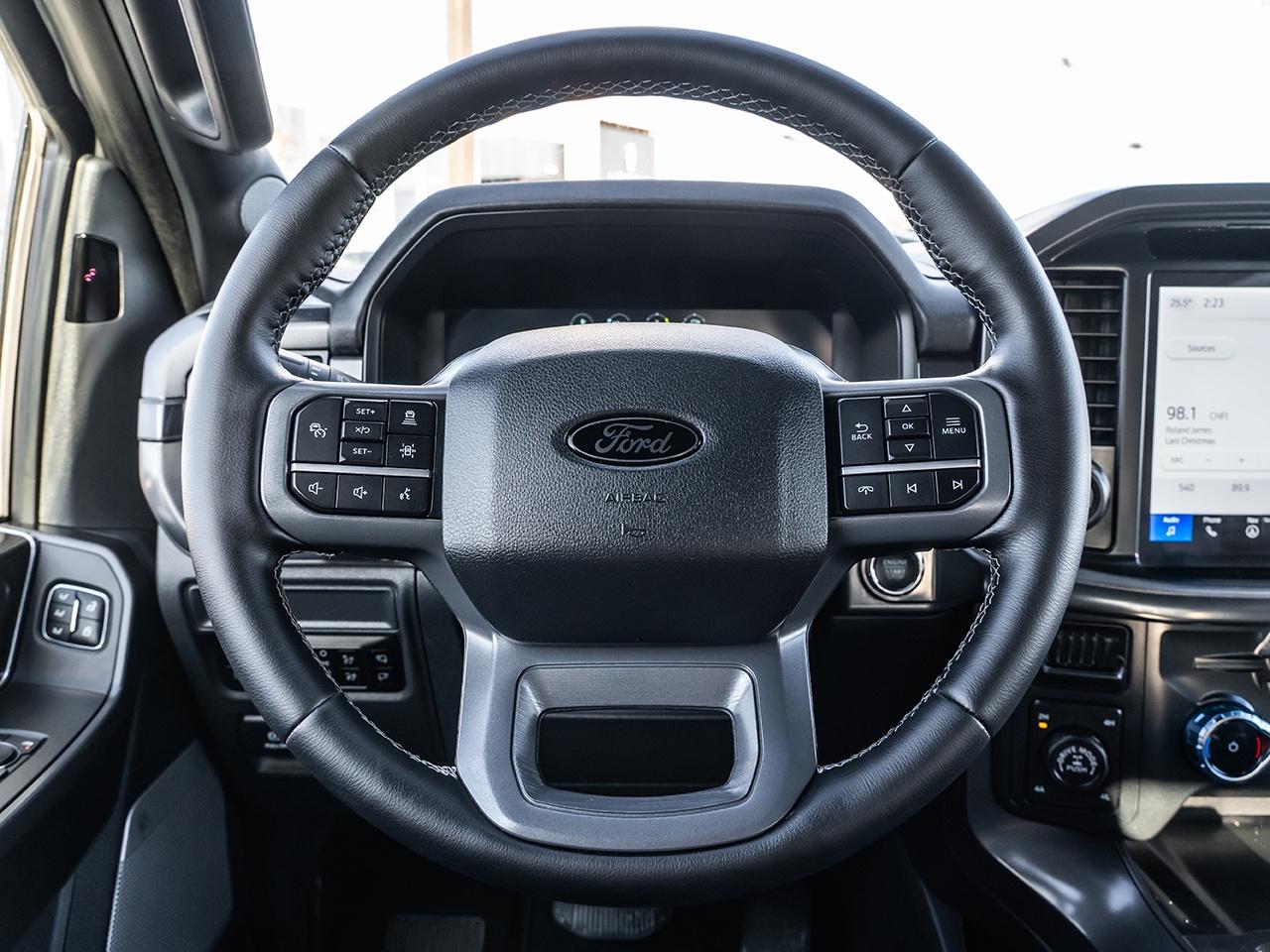 2025 Ford F-150 LARIAT  3.5L PowerBoost Full-Hybrid V6 Photo