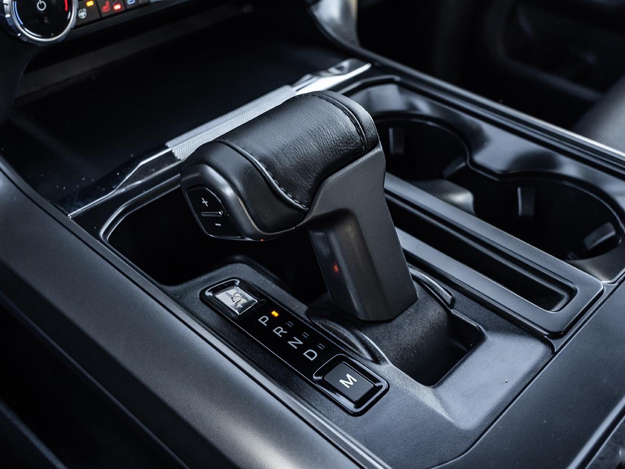 2025 Ford F-150 LARIAT  3.5L PowerBoost Full-Hybrid V6 Photo