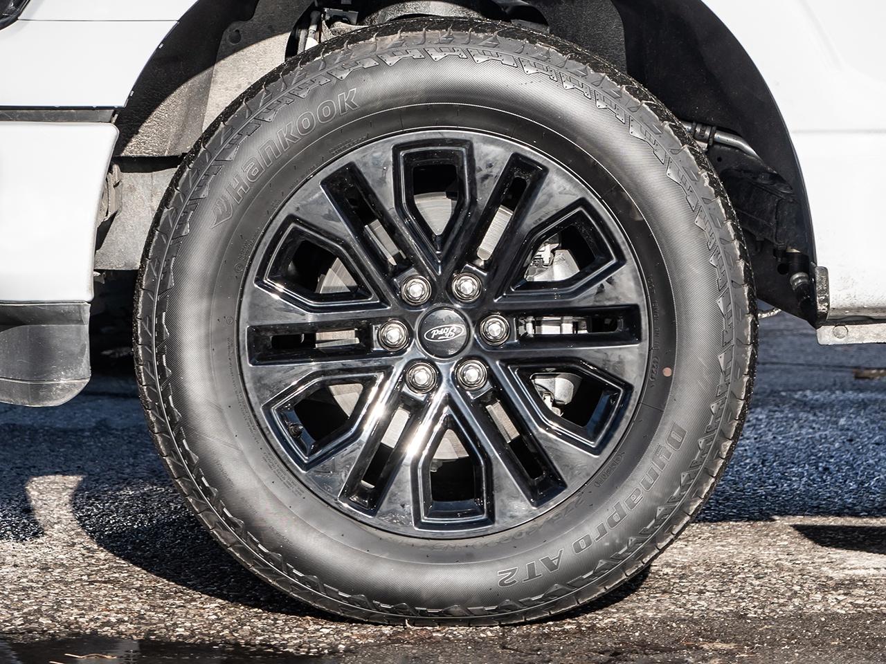 2025 Ford F-150 LARIAT  3.5L PowerBoost Full-Hybrid V6 Photo3