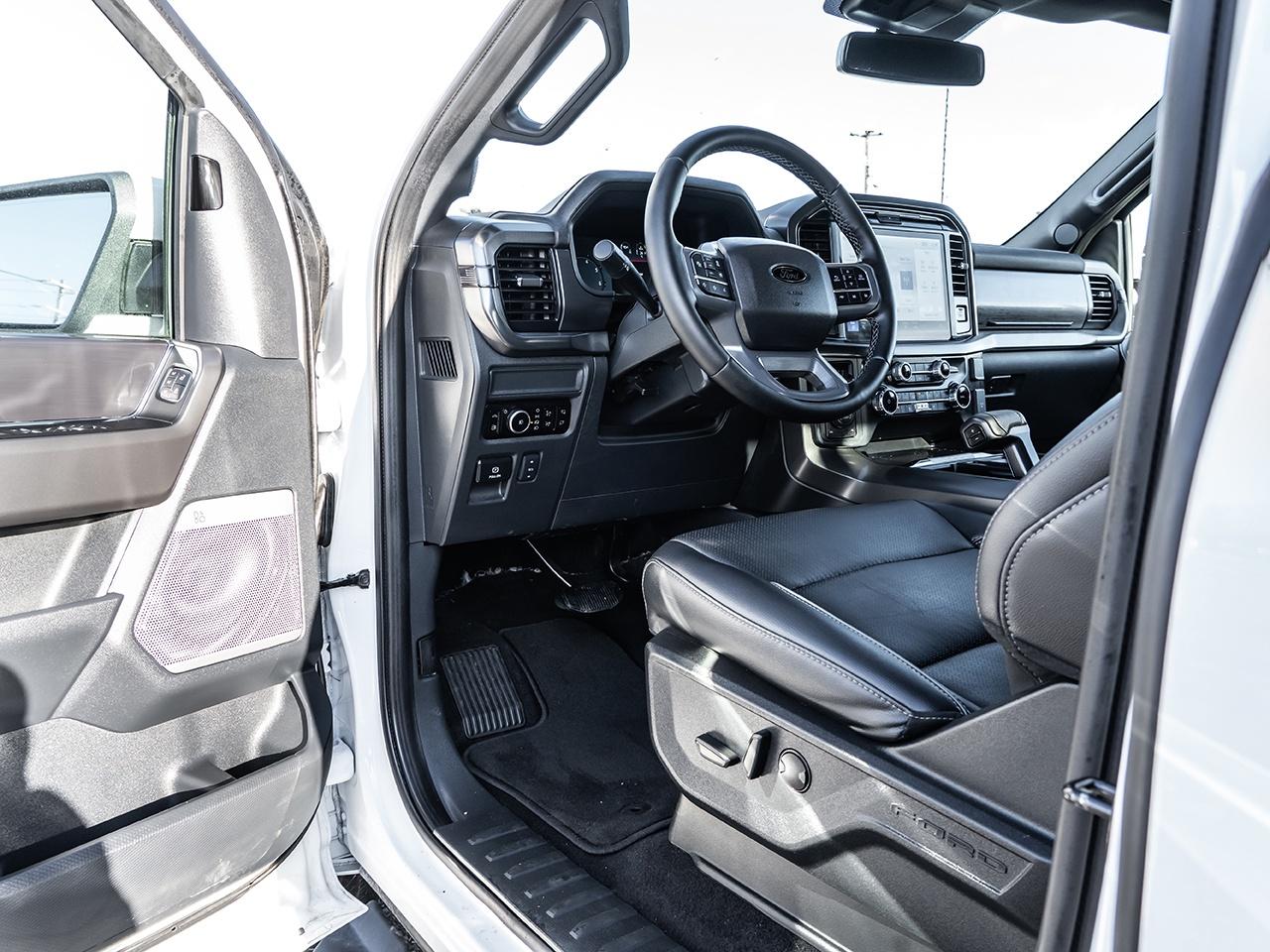 2025 Ford F-150 LARIAT  3.5L PowerBoost Full-Hybrid V6 Photo