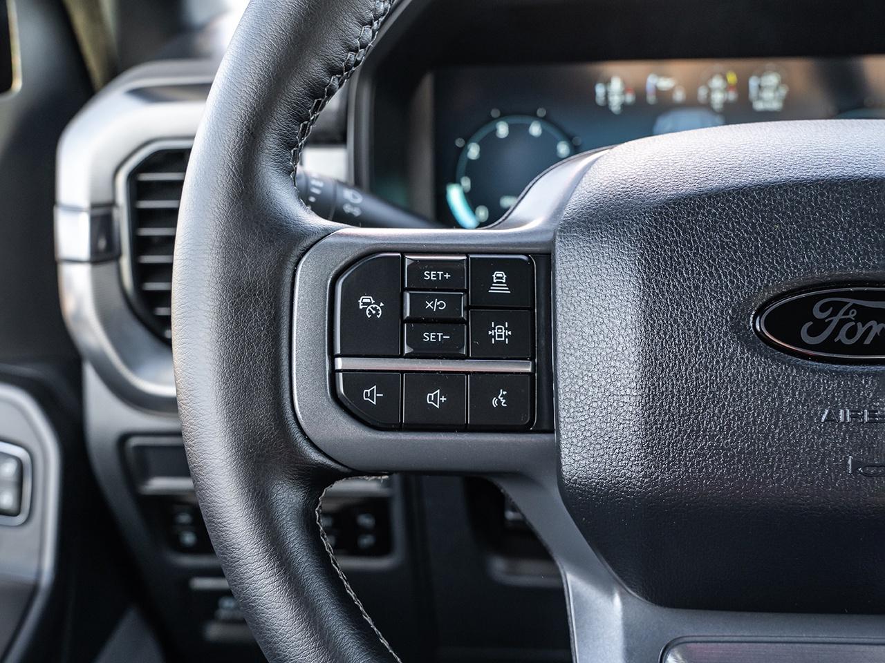 2025 Ford F-150 LARIAT  3.5L PowerBoost Full-Hybrid V6 Photo