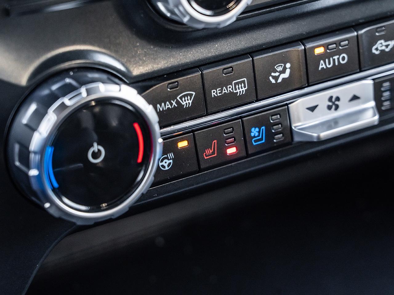 2025 Ford F-150 LARIAT  3.5L PowerBoost Full-Hybrid V6 Photo