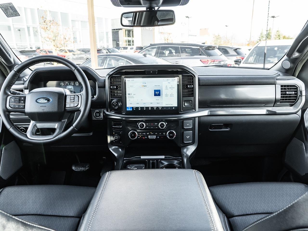 2025 Ford F-150 LARIAT  3.5L PowerBoost Full-Hybrid V6 Photo