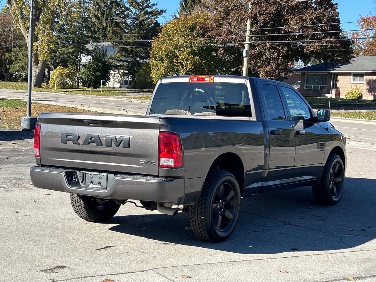 2022 RAM 1500 Classic Express HEATED STEERING WHEEL/CALL BELLEVILLE** Photo4