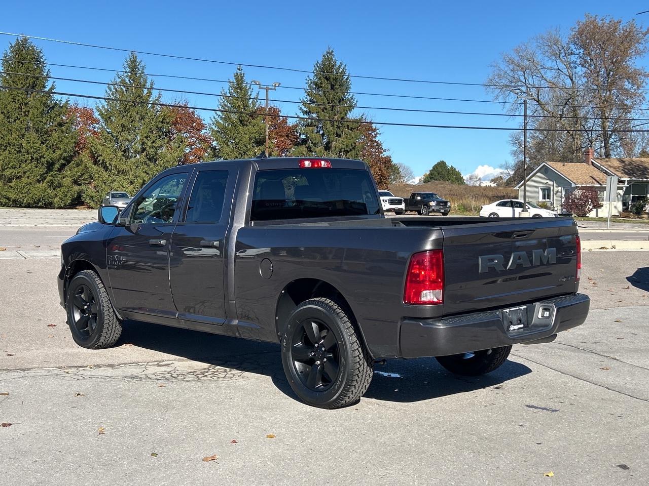 2022 RAM 1500 Classic Express HEATED STEERING WHEEL/CALL BELLEVILLE** Photo2